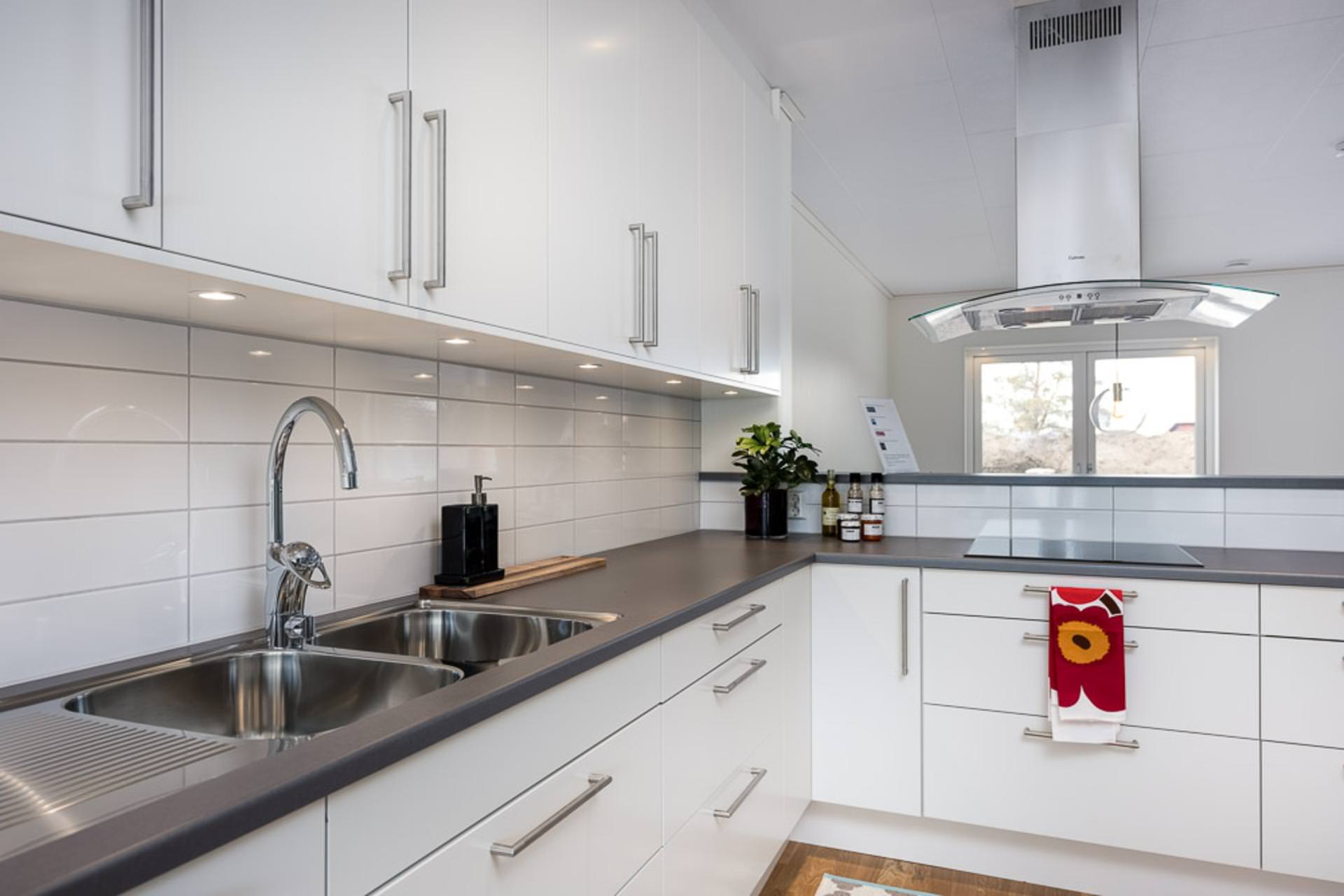 Måleri & Renovering